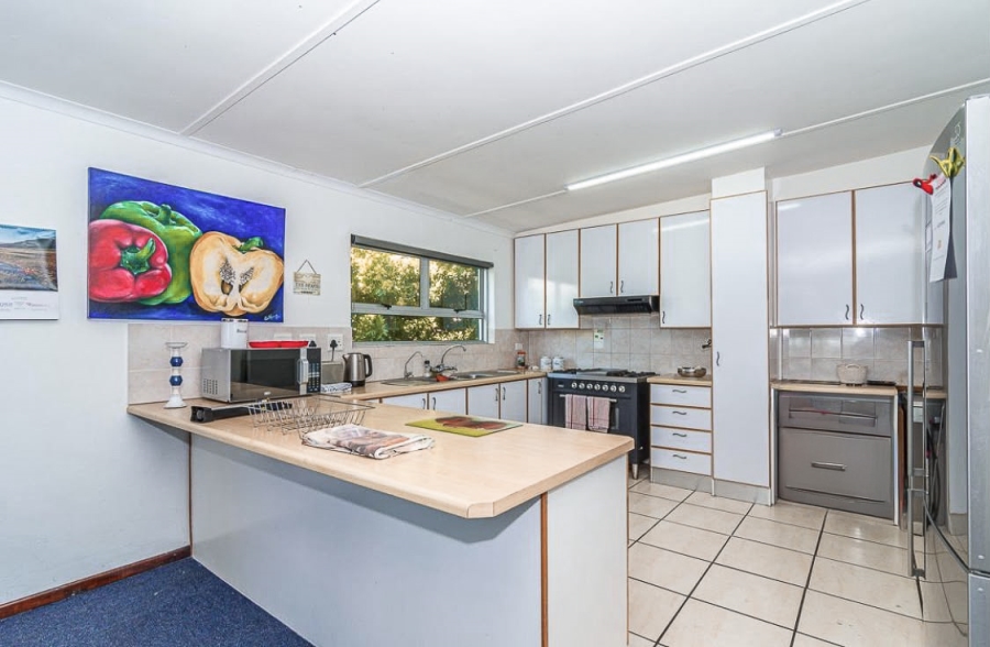 7 Bedroom Property for Sale in Kleinbaai Western Cape